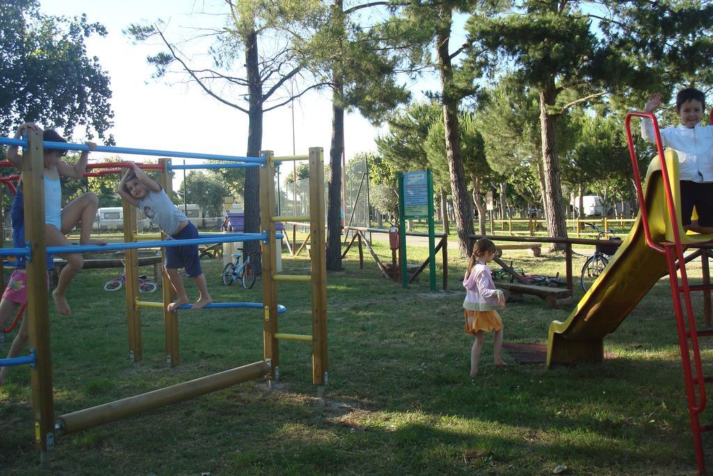 Club Del Sole Roseto Degli Abruzzi Easy Camping Village ภายนอก รูปภาพ