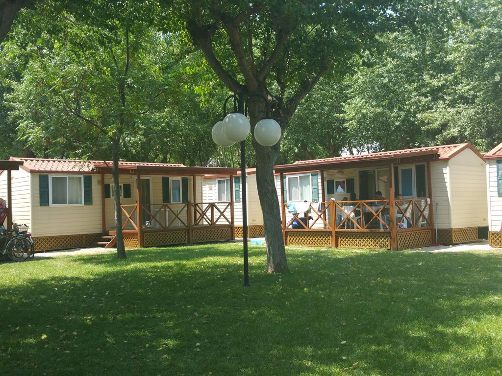 Club Del Sole Roseto Degli Abruzzi Easy Camping Village ภายนอก รูปภาพ
