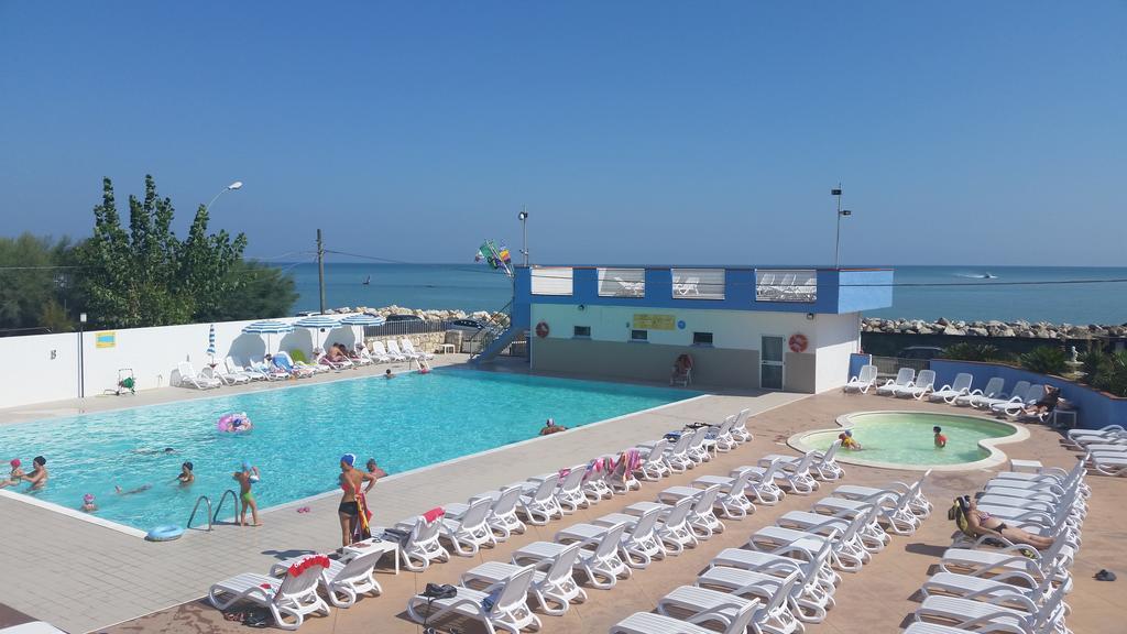 Club Del Sole Roseto Degli Abruzzi Easy Camping Village ภายนอก รูปภาพ